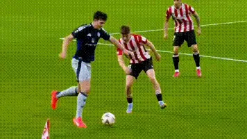 3-0！3-1！英超2强一夜大胜：曼联13场不败，有望和热刺会师决赛相关图二