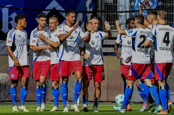 4-0！汉堡真杀疯了：登上榜首+甩开第三名4分，下轮赢球=重返德甲