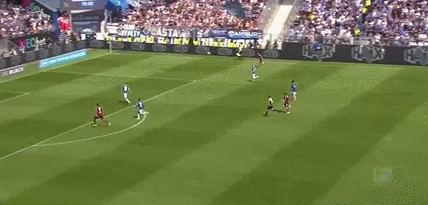 4-0！汉堡真杀疯了：登上榜首+甩开第三名4分，下轮赢球=重返德甲相关图六