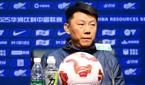 缺席赛后发布会，崔康熙估计扛不住了，这一幕似曾相识相关图三
