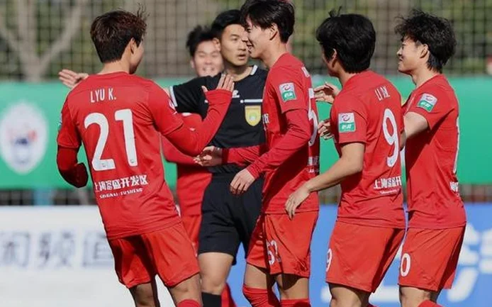 恭喜上海海港！新帅带领球队客场2-0完胜，曾率队在2016赛季夺冠相关图六