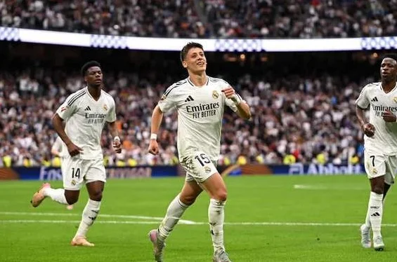 3-0变3-2！姆巴佩双响，皇马险主场爆冷，国家德比恐被巴萨吊打相关图二