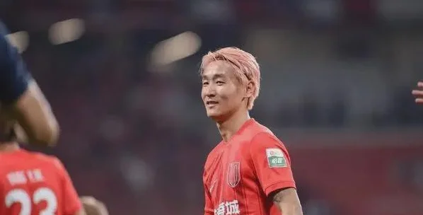 感谢海港队！韦世豪没吃红牌“原因”找到，申花队还会申诉吗？