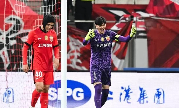 海港客场三连胜！5战三镇全胜，跨季38场连杀，连刷5大纪录相关图二