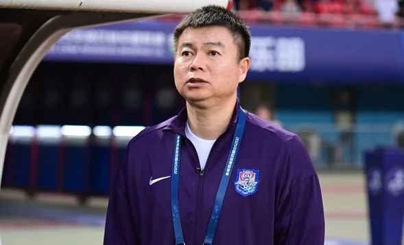 51岁于根伟发威：率队4-3逆转河南，终结2连败，郭皓飙世界波绝杀