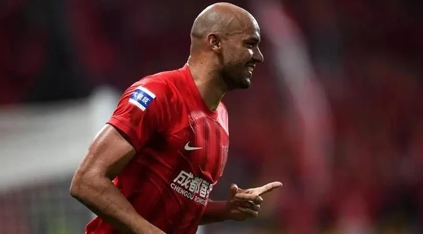 2-1！韦世豪联赛已进4球，成都蓉城先赛3分优势，领跑中超积分榜相关图二