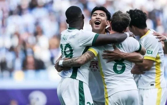 王子铭法比奥破门张玉宁失点 国安2-0大连10场不败相关图二