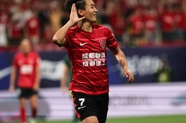 中超夺冠热门诞生：豪取4连胜，力压申花国安，狂揽26分领跑相关图四