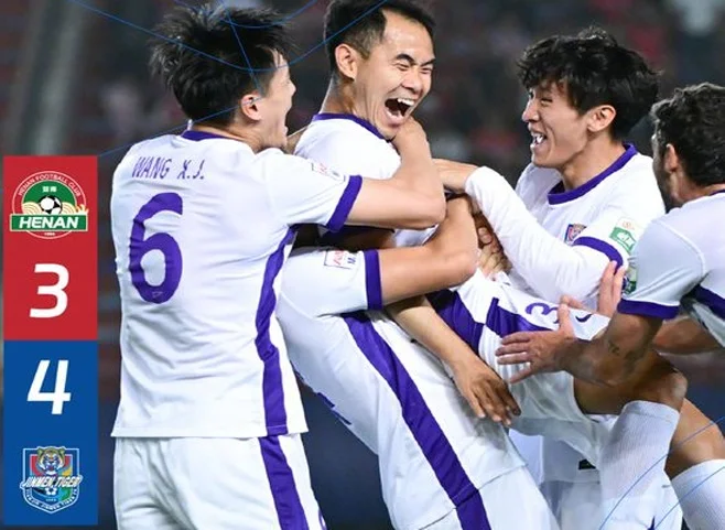 中超一夜：蓉城2:1浙江，海港2:0，泰山4轮1分退出争冠，海牛首胜
