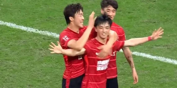 四连胜，成都蓉城2-1浙江巩固头名，韦世豪破门 王钰栋遇遭瓶颈期相关图三