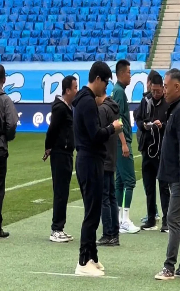 央视直播京连大战！梭鱼湾欢迎李明林皇张源，塞圣检验升班马成色相关图四