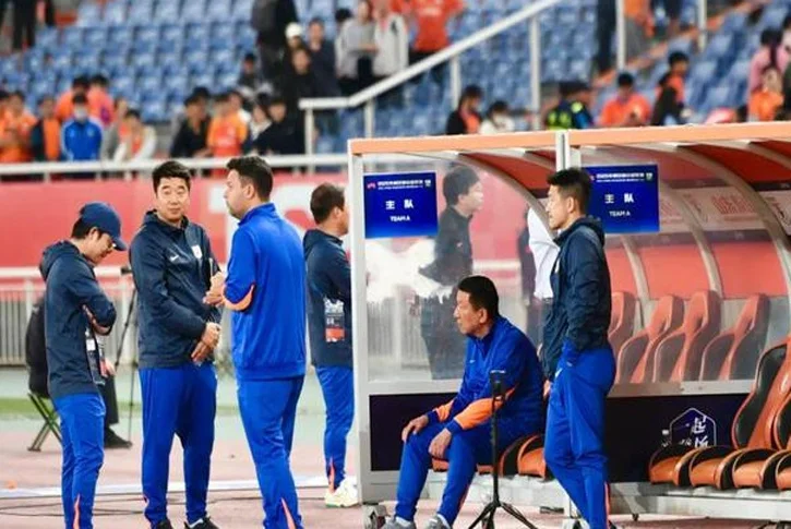 王大雷轮休！于金永时隔8轮再首发 泰山队开启青春风暴？相关图六