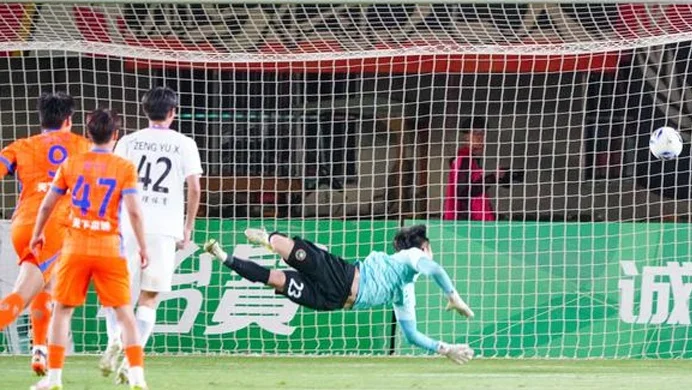 邹城主场首胜！山东泰山B队主场1-0力克北京理工相关图二