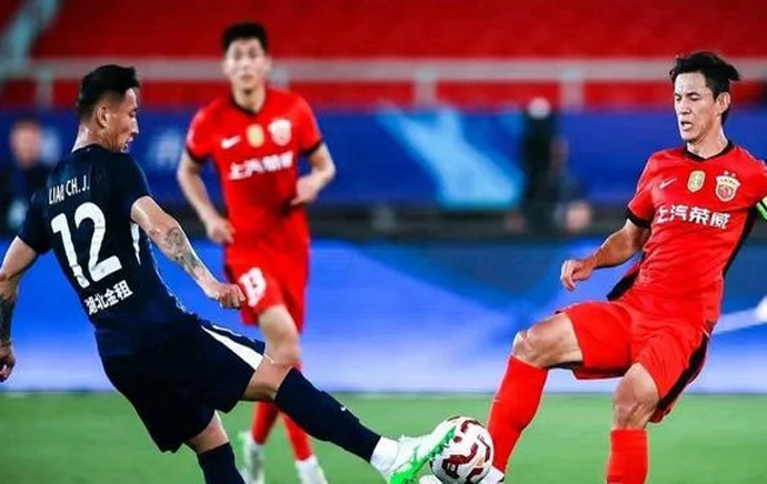 五连败！武汉三镇0-2不敌上海海港，创队史最长连败纪录相关图四