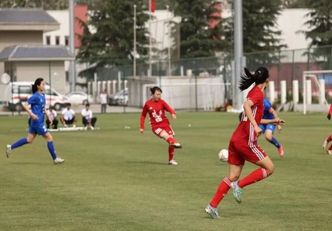 陕西女足3:0胜内蒙古队——全国十五运资格赛西安赛区两连胜相关图二