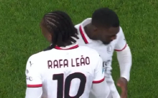 2-1后！AC米兰差前四6分，死磕博洛尼亚+罗马，或帮尤文进欧冠