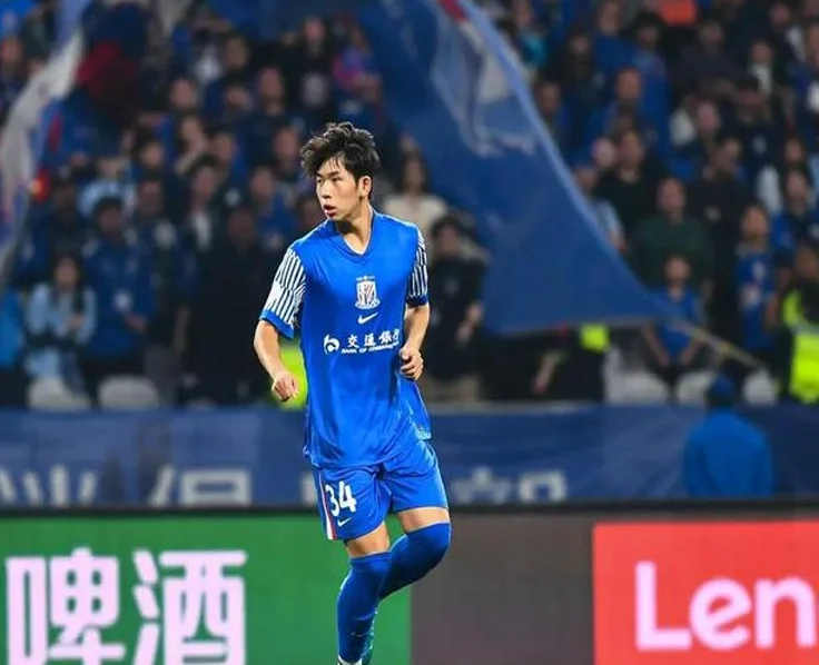 3-1！俩18岁小将中超首球！进球数占优，上海申花夺回榜首相关图四