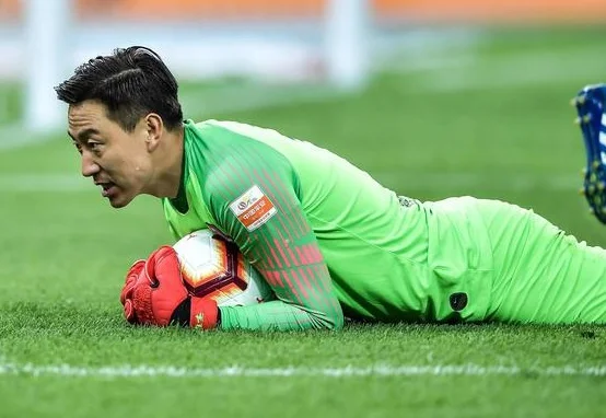 中国新闻周刊：国足门将位置人员不够用，伊万查阅了隋维杰的资料