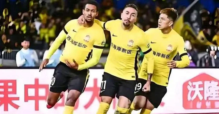 中超第11轮青岛西海岸三中门柱 0-0战平深圳新鹏城相关图五