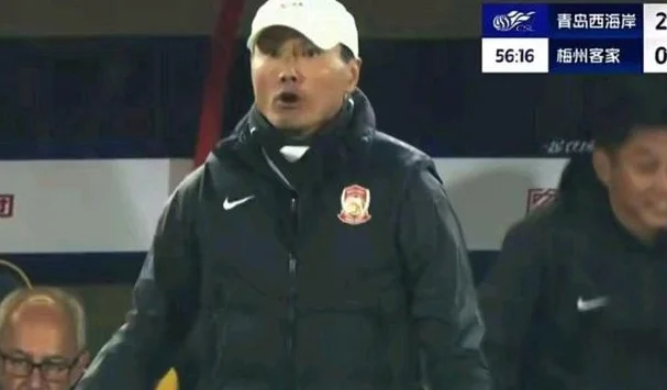 中超第11轮青岛西海岸三中门柱 0-0战平深圳新鹏城