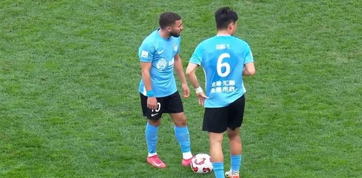 郑智不只考察廖锦涛，大连暗藏前3右后卫，小毛获力挺 全力拿三镇相关图五