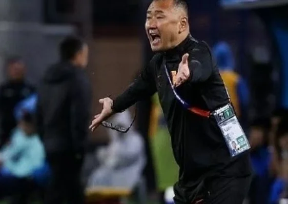 打破常规！上村健一最新内幕：曾顶撞上级领导，骂哭中方教练！相关图二
