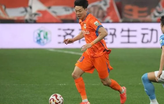 中超前4全部赢球，泰山队落后榜首9分，第5位置也岌岌可危相关图四