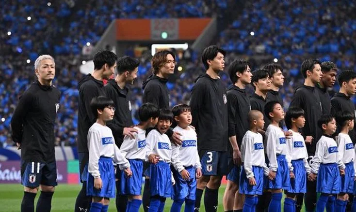 国足危矣？日本提前练兵！旅欧主力集体缺战18强赛，或送分给印尼相关图二