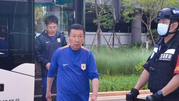 不破不立，泰山俱乐部没必要跟崔康熙撕破脸，可另辟蹊径寻转机相关图二