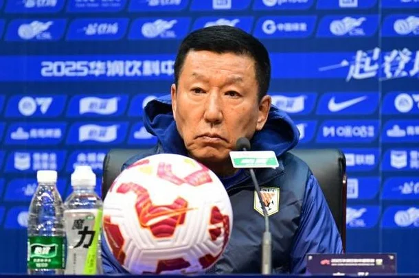 记者：关于崔康熙下课有了初步答案，泰山队现在没有这个打算