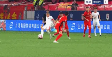 甄伟火了！2次执法海港队，制造3大争议，海牛队或将“申诉”相关图二