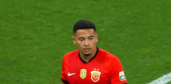 3-1，海港把海牛踢回原形 3外援各进一球 蒯纪闻策动进球天赋太强相关图五