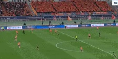 随着申花4-0，泰山4-2浙江，中超积分榜更新，前两名积分相同相关图五
