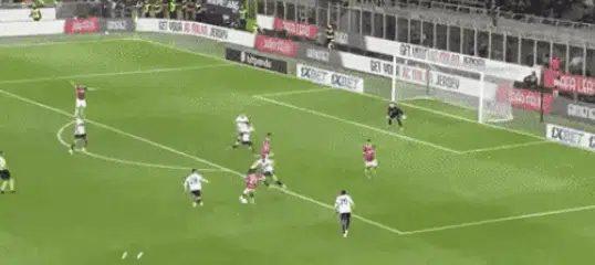 0-1到3-1！AC米兰逆转黑马，意甲争四乱了：五队差三分，三队同分相关图六