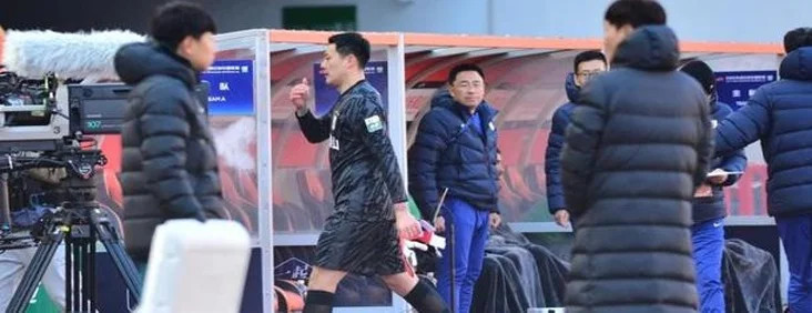 崔康熙与泰山解不开的迷局：队内真没问题？不解聘恐怕不止因为钱相关图六