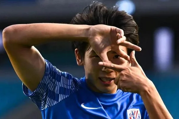 4-0！18岁新星连场破门，米内罗水货变神锋！上海申花继续领跑相关图四