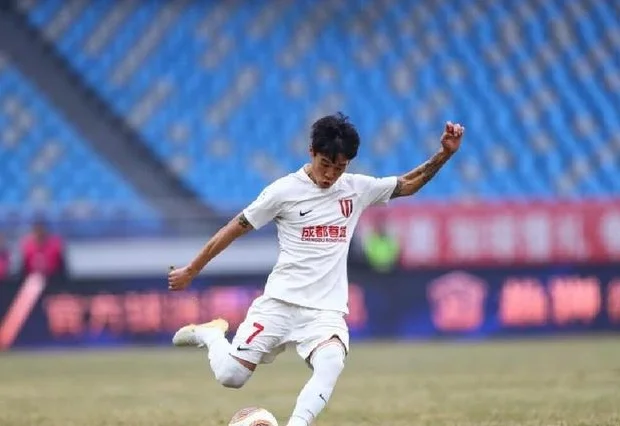 4-0！同分，蓉城申花并驾齐驱！队内第一射手，韦世豪比外援还强相关图四