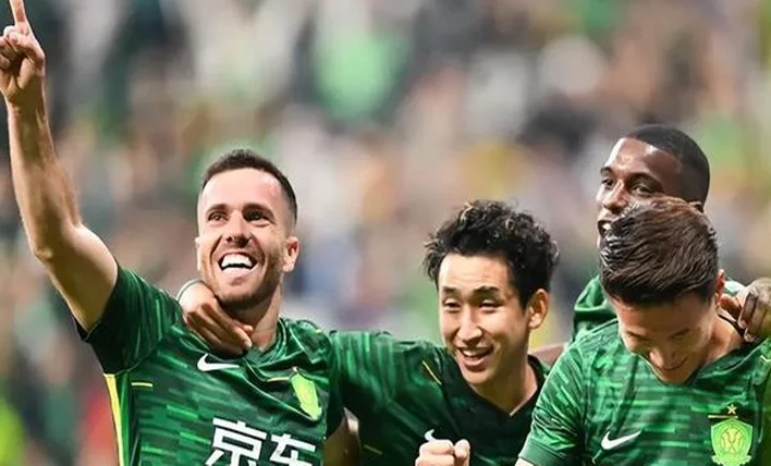 中超12轮：申花蓉城4-0大胜，国安3-1赢深圳，18岁小将领跑射手榜相关图五