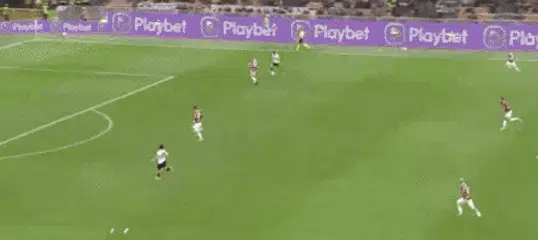 0-1到3-1！AC米兰逆转黑马，意甲争四乱了：五队差三分，三队同分相关图二