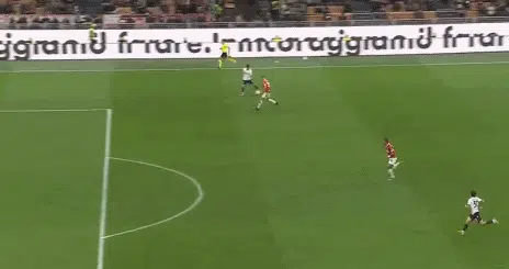3-1！奇兵双响，AC米兰为欧冠续命，孔圣一举三得，剑指第二冠相关图四