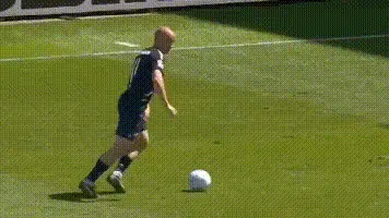 3-0！2-1！德乙3强一夜全胜：前四差3分，汉堡再赢1场=回德甲相关图二