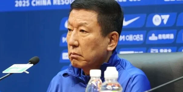 不解决球迷提出的问题却解决提出问题的球迷，泰山队一举措引众怒相关图二