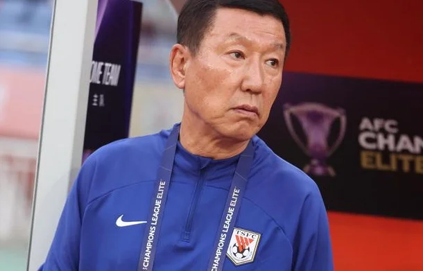 泰山表现低迷，球迷集体抵制，vs浙江球票滞销，最低档都卖不出去相关图二