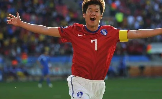 你认可吗？媒体评21世纪亚洲球员排名，日本前五仅1人，第1无争议相关图四