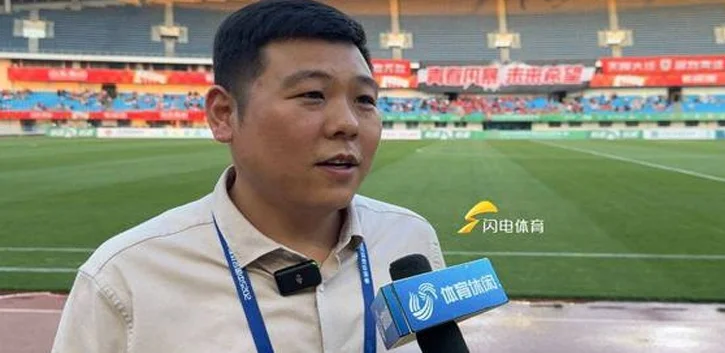 中乙：泰山B队憾负海港B队 小县城因足球而疯狂相关图六