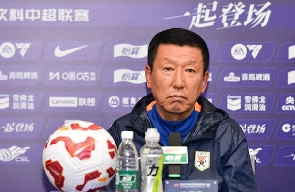 泰山表现低迷，球迷集体抵制，vs浙江球票滞销，最低档都卖不出去相关图三