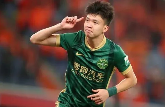 神仙打架！王钰栋8球领跑中超射手榜 前十名仅相差2球相关图五
