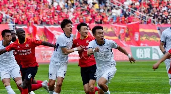 中甲综述：重庆5-1广州豹领跑，辽宁赢德比豪取6连胜！石家庄升至第3相关图四