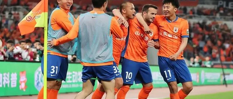 2：4！国足喜讯 天才新星持续爆发彻底征服伊万 挤掉武磊首发之位