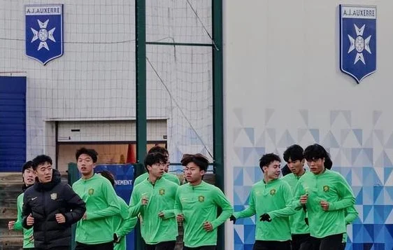塞蒂恩向谁开炮？国安训练基地不是钱的问题，自爆家丑“逼宫”相关图五